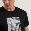 JUSTINO Kısa Kollu Kutu Desenli Grafik Tişört