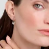 PARI Pave Kristal Asma Kilit Huggie Küpeler