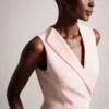 TILOLAH V Yaka Bodycon Midi Elbise